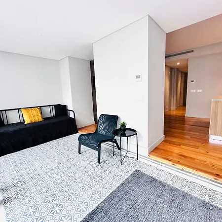 The Eca De Queiroz House - No Cv E - Flat B - Three-bedroom * Lisboa