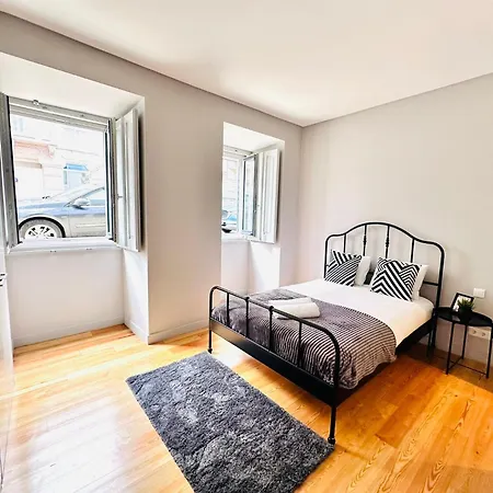 Daire The Eca De Queiroz House - No Cv E - Flat B - Three-bedroom *
